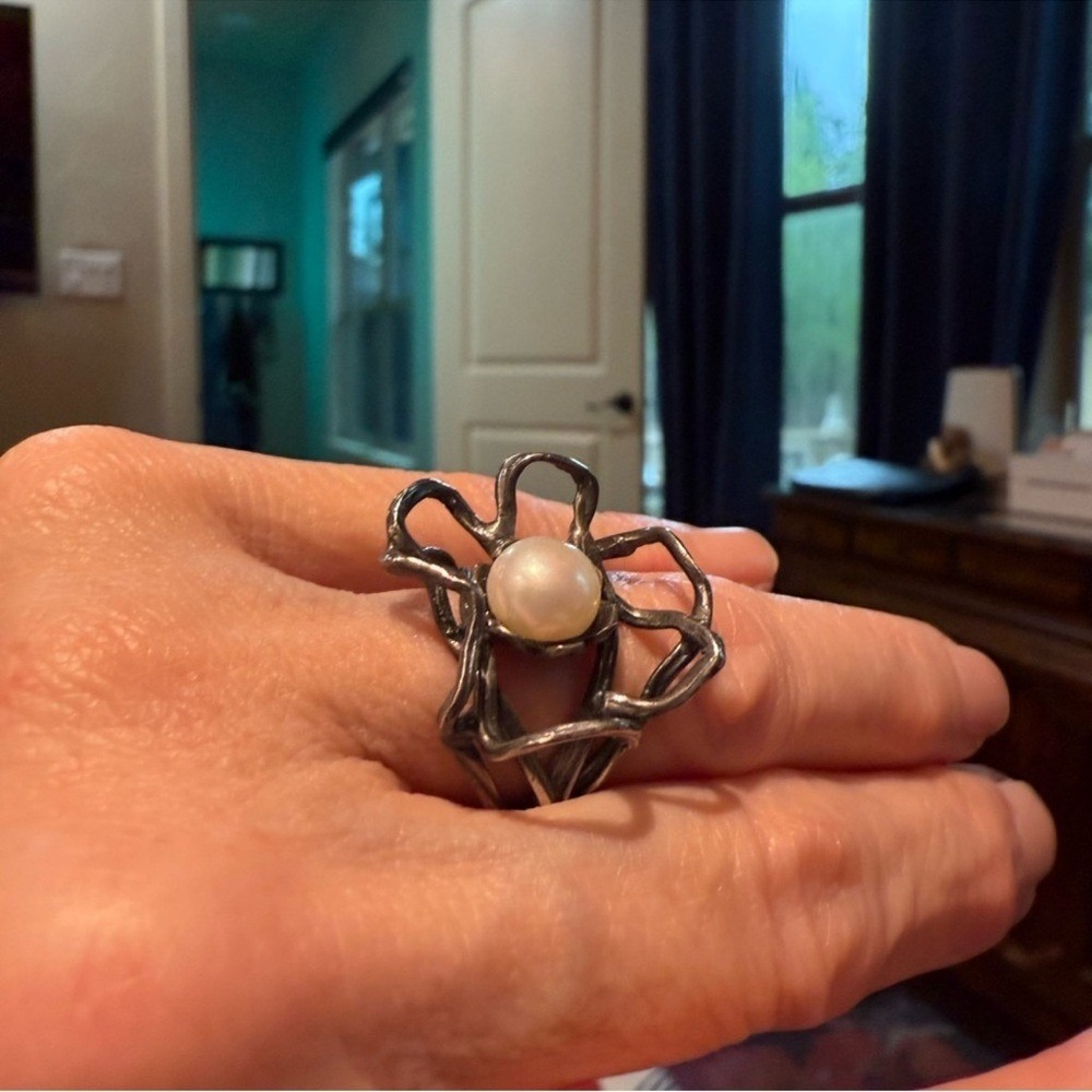Sterling Silver Pearl Abstract Flower Statement Ring Size 6